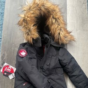 Canada Brand Goose Down Coat. Girls size 6